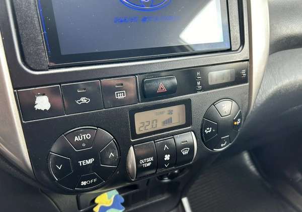 Toyota RAV4 cena 18900 przebieg: 289000, rok produkcji 2004 z Górzno małe 137